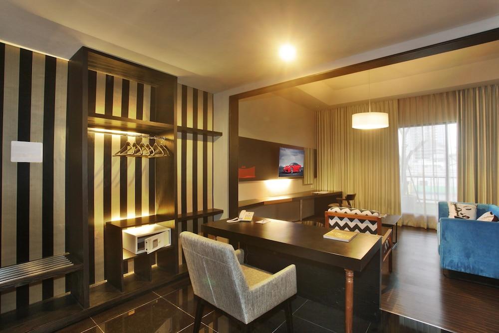 Cabin Hotel Hotel